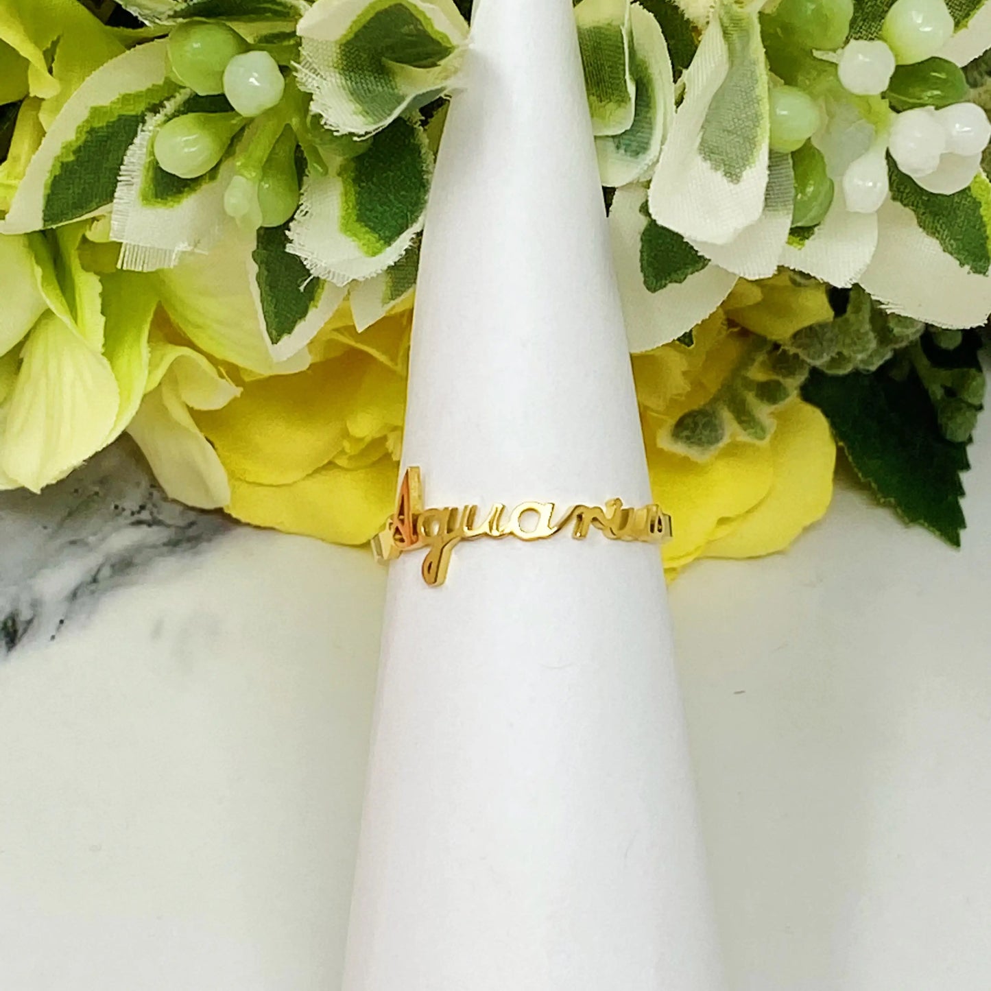 Scripted Zodiac Ring – Adjustable 18K Gold Astrology Band ♍