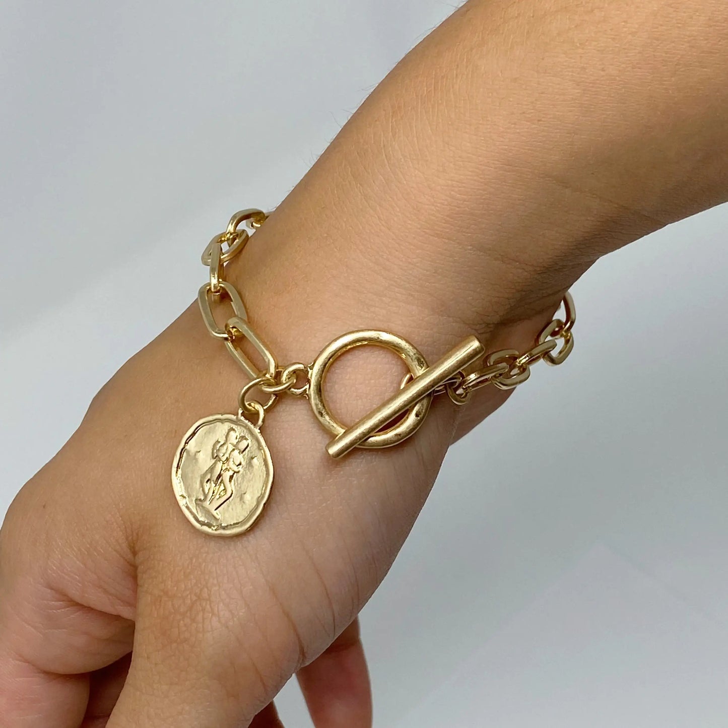 Zodiac Charm Bracelet – Gold Chain Astrology Gift ✨