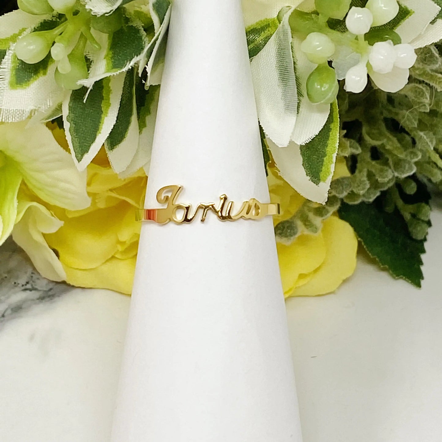 Scripted Zodiac Ring – Adjustable 18K Gold Astrology Band ♍