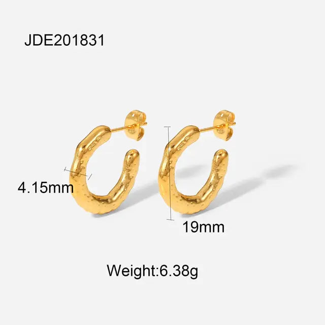 18K Gold Plated Hoop Earrings – Lightweight & Chic ✨
