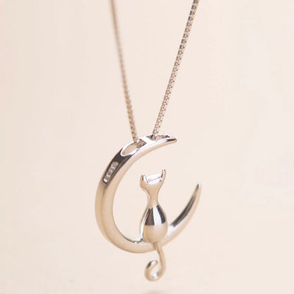 Cat Moon Necklace – Mystical Gift for Cat Lovers 🌙😺